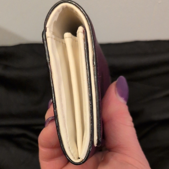Kate Spade Plum Card Holder Only Callout In Pics. 2 Tiny Tears Eac End Of Crease - Picture 4 of 10